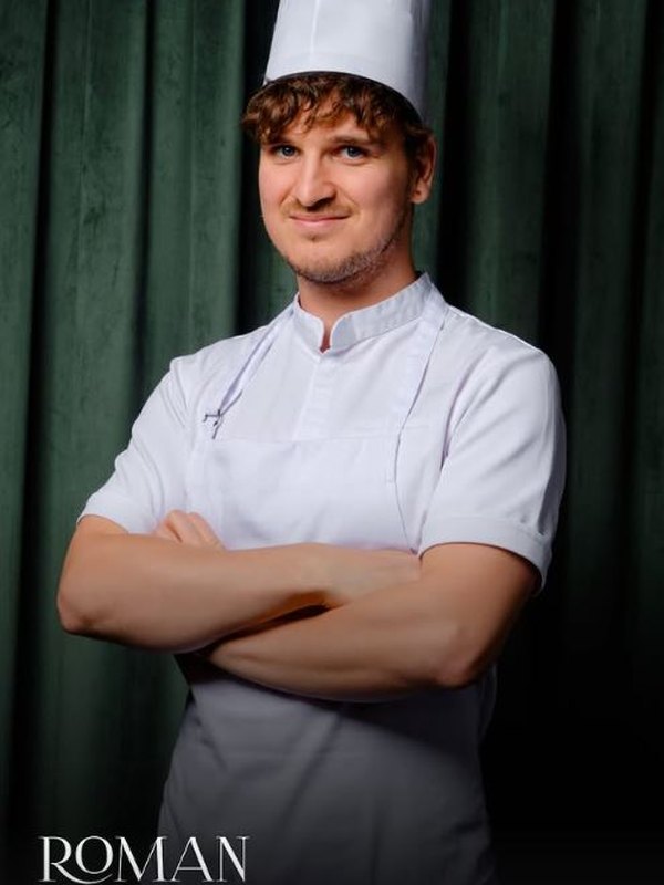 Roman, chef